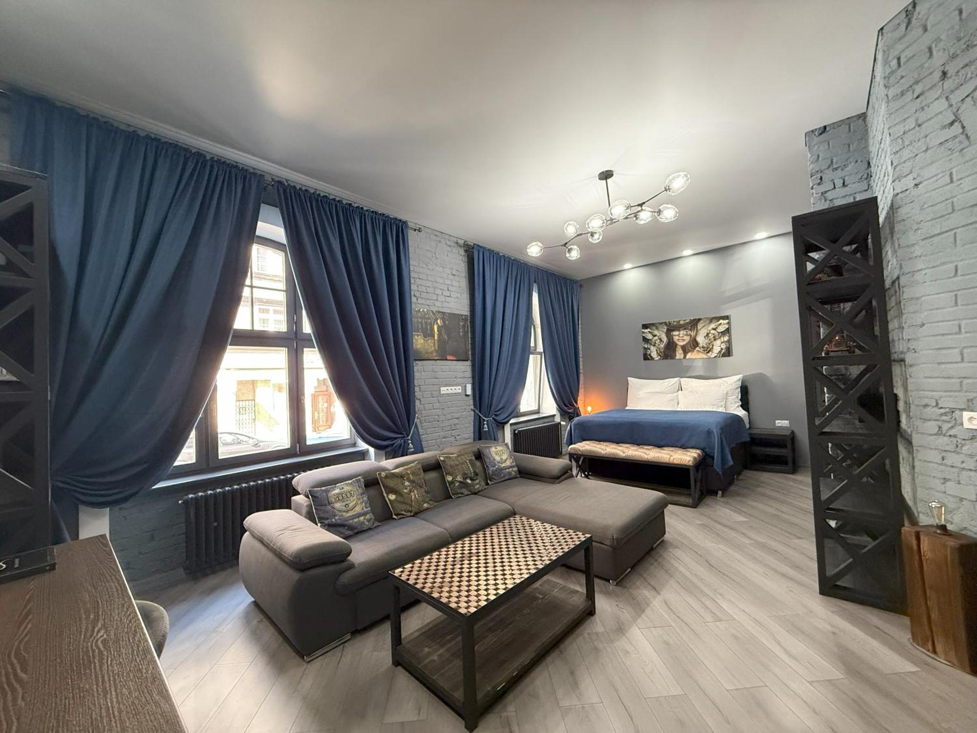 Iron Cube Apartment Karlsbad