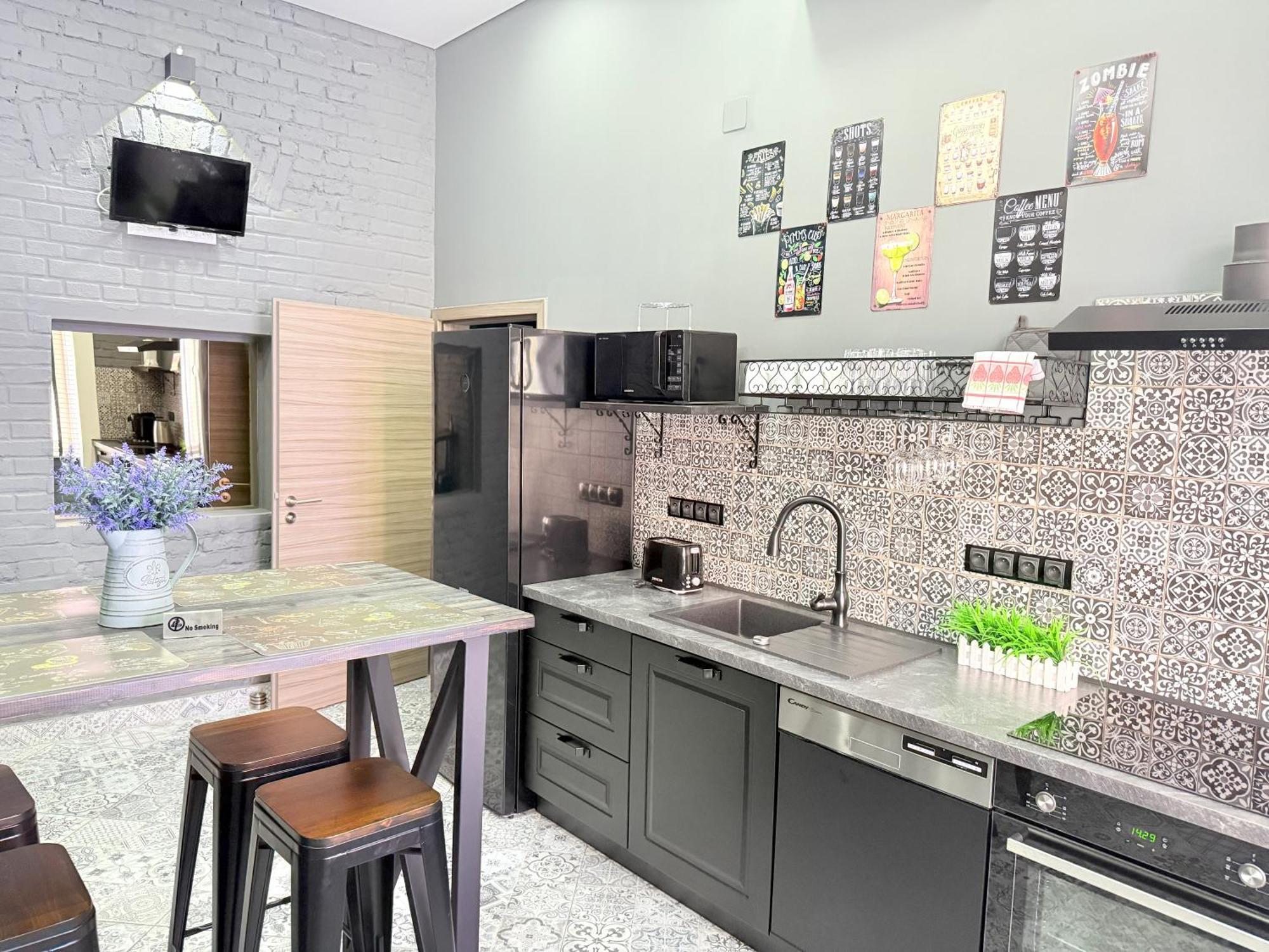 Iron Cube Appartement *